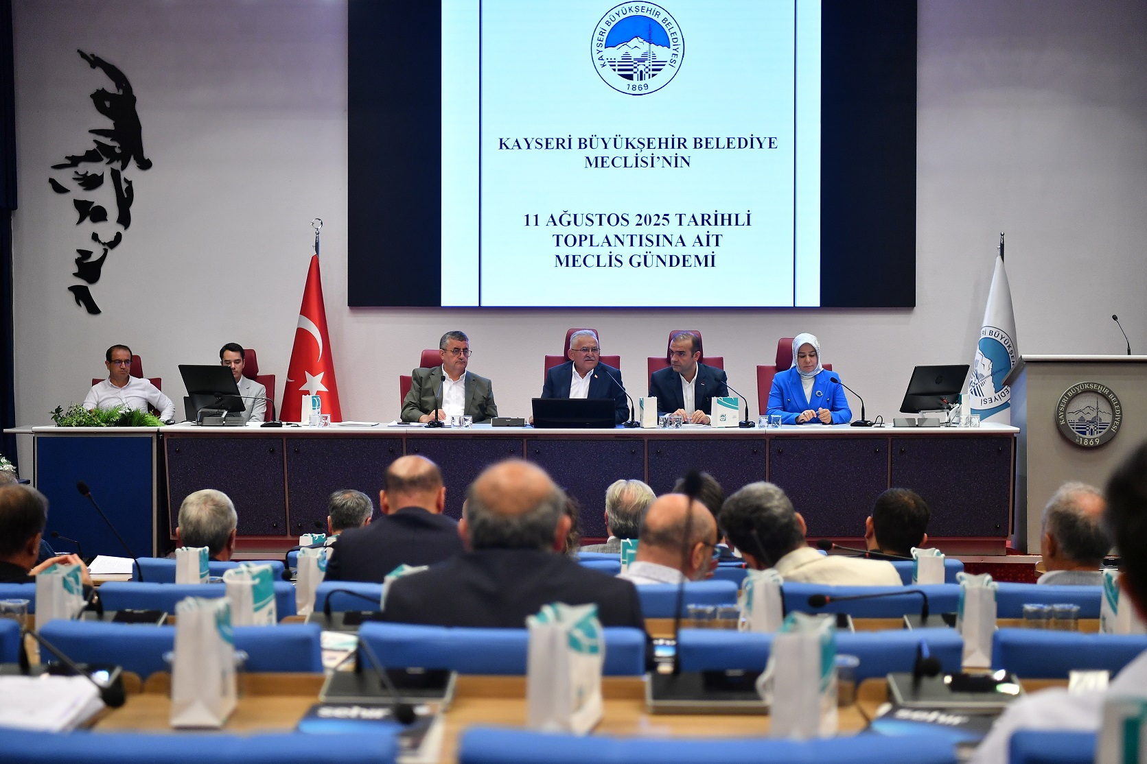 Büyükşehir Meclisi’nde 104 Madde Karara Bağlandı