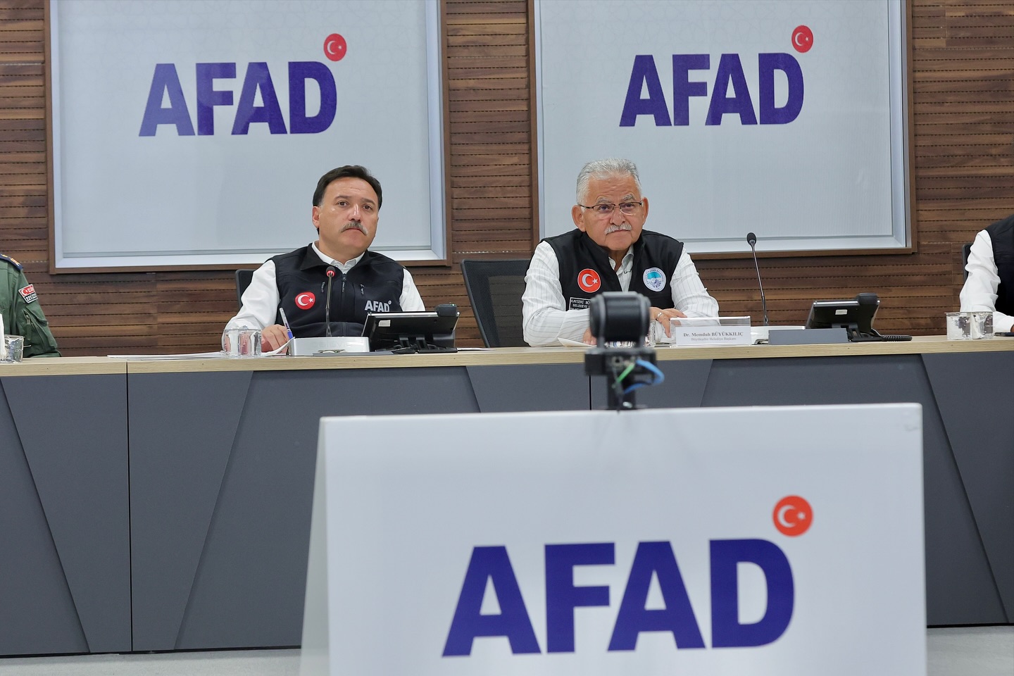 Başkan Büyükkılıç, Vali Çiçek ile Gerçeğini Aratmayan Deprem Tatbikatına Katıldı