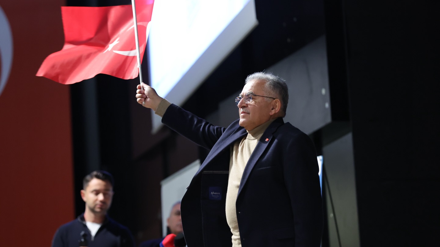 Başkan Büyükkılıç, Geleceğin Emanetçileriyle Beyazın Altında Saklı Destanı Yaşattı, Şehitleri Andı