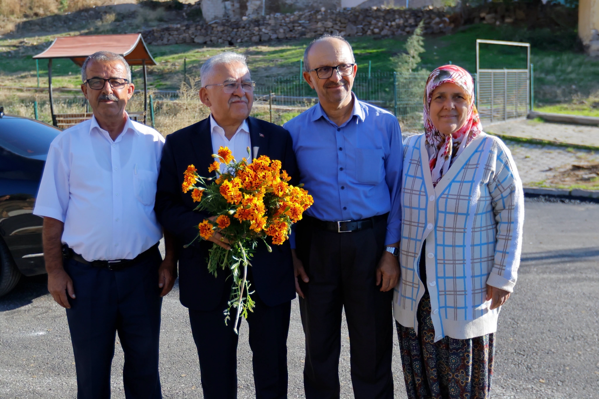 Başkan Büyükkılıç’tan Develi Tombak Mahallesi’nde Sıcak Asfalt İncelemesi