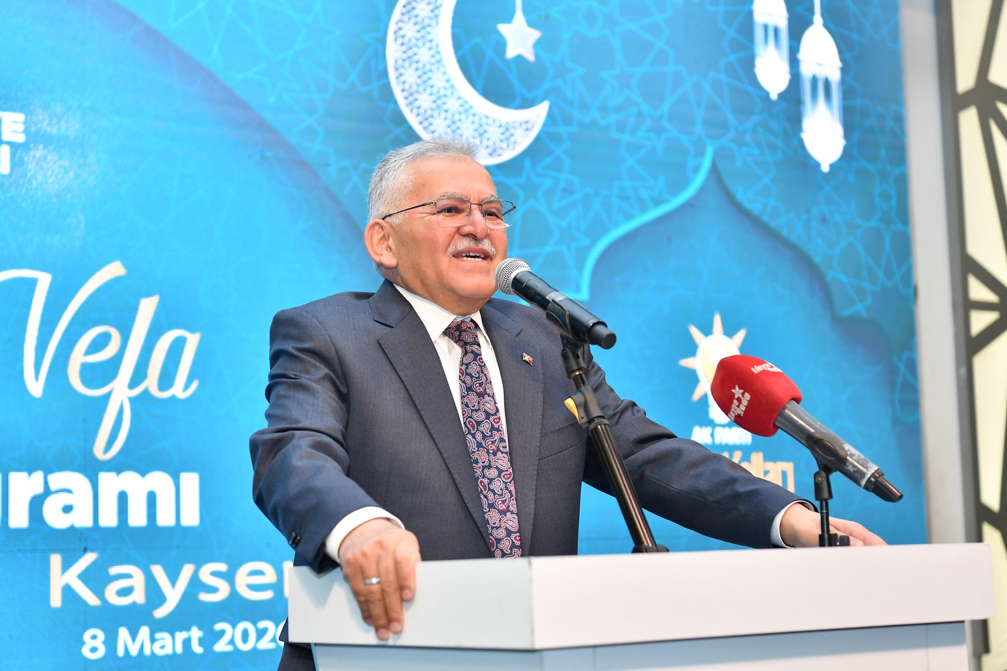 Başkan Büyükkılıç, Eşi Dr. Necmiye Büyükkılıç ile “Kadına Vefa” İftar Programına Katıldı