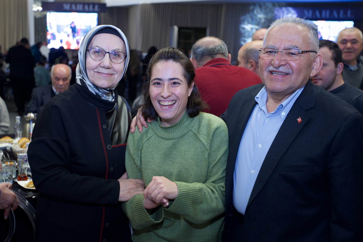 Büyükkılıç, Eşi Dr. Necmiye Büyükkılıç ile Birlikte Kardeşlik ve Birlik İftarı’na Katıldı