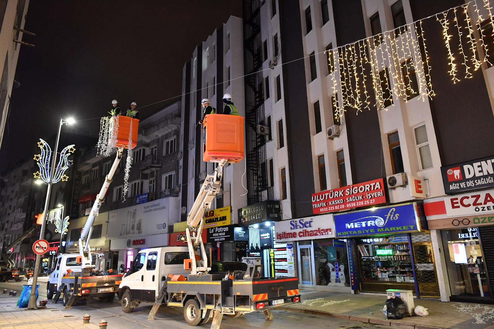 Büyükşehir, Kent Merkezini Aydınlatacak LED Dönüşüm Çalışmalarına Başladı