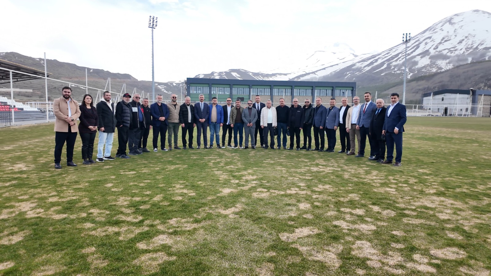 Büyükşehir’in Erciyes Yüksek İrtifa Kamp Merkezi’ne Spor Yazarlarından Tam Not