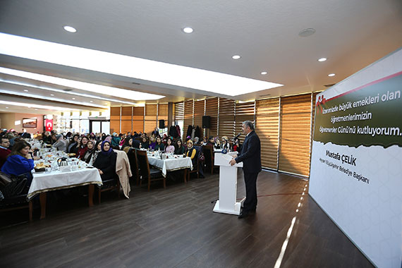 Milli Eğitim Gibi Çalışıyoruz